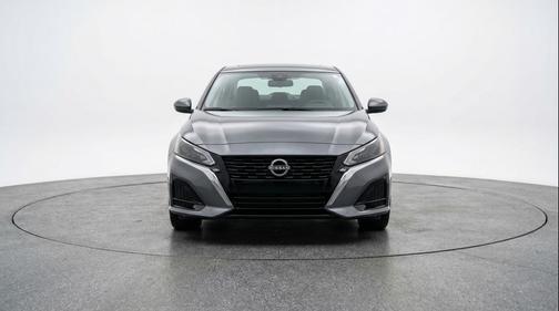 Gun Metallic 2025 Nissan Altima SV FWD