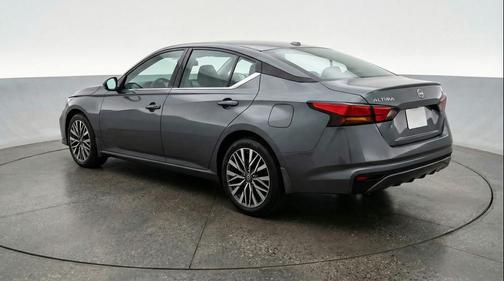 Gun Metallic 2025 Nissan Altima SV FWD