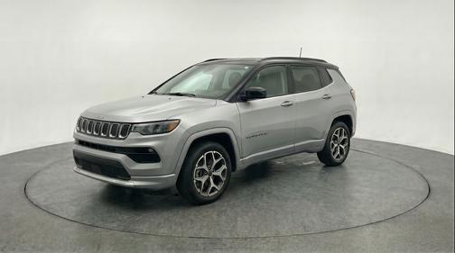 Silver Zynith Metallic Clearcoat 2025 Jeep Compass Limited