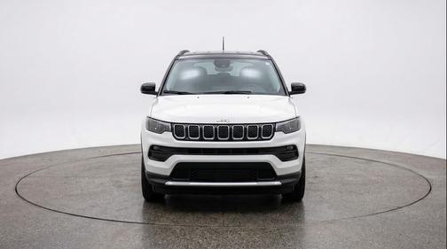 Bright White Clearcoat 2025 Jeep Compass Limited