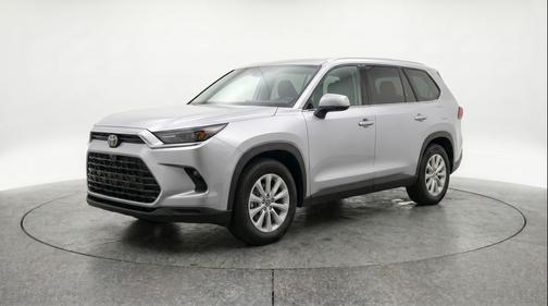 Celestial Silver Metallic 2025 Toyota Highlander LE