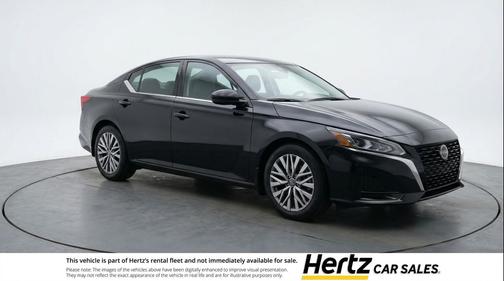 Super Black 2025 Nissan Altima SV FWD