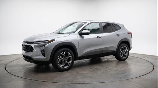 Sterling Gray Metallic 2025 Chevrolet Trax LT