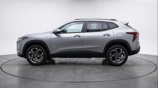 Sterling Gray Metallic 2025 Chevrolet Trax LT