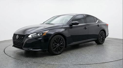 Super Black 2025 Nissan Altima SV FWD