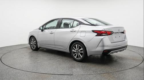 Brilliant Silver Metallic 2025 Nissan Versa 1.6 SV