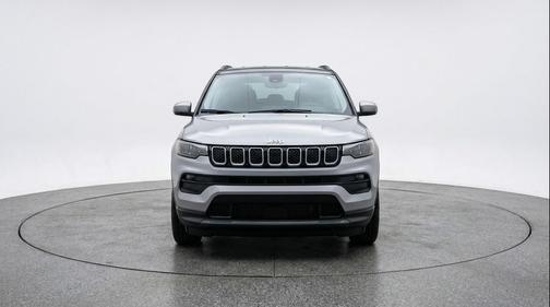 Silver Zynith Metallic Clearcoat 2025 Jeep Compass Limited