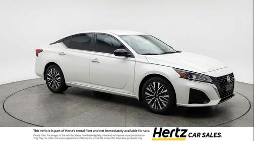Glacier White 2025 Nissan Altima SV FWD