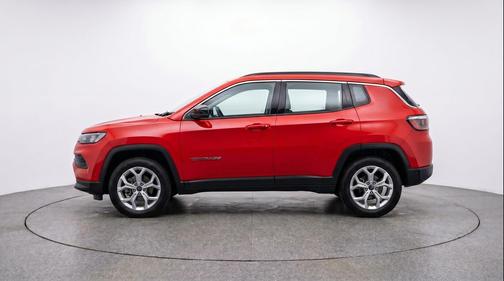 Red Hot Pearlcoat 2025 Jeep Compass Latitude