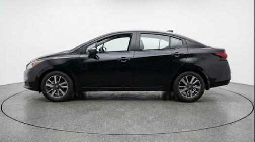 Super Black 2025 Nissan Versa 1.6 SV