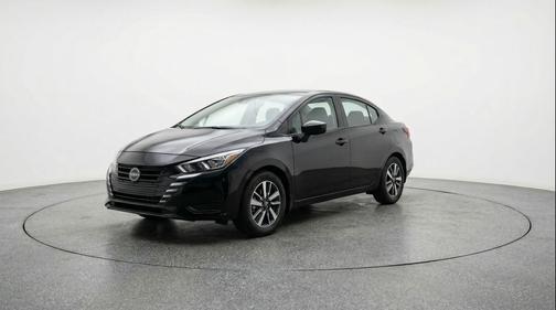 Super Black 2025 Nissan Versa 1.6 SV