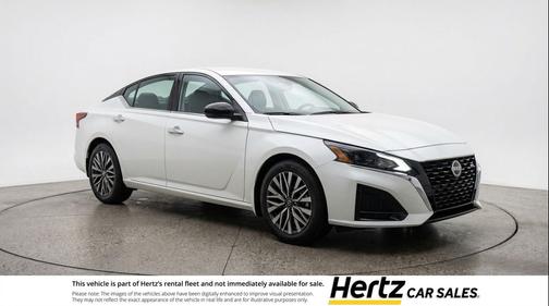 Glacier White 2025 Nissan Altima SV FWD