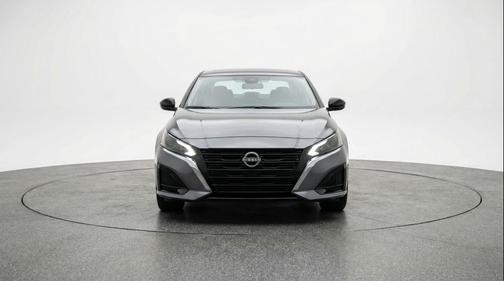 Gun Metallic 2025 Nissan Altima SV FWD