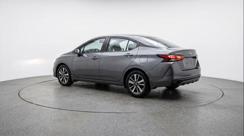 Gun Metallic 2025 Nissan Versa 1.6 SV