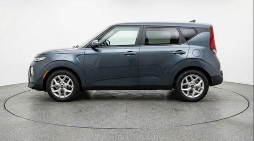 Gravity Gray 2025 Kia Soul LX