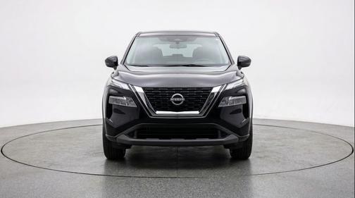 Super Black 2025 Nissan Rogue SV