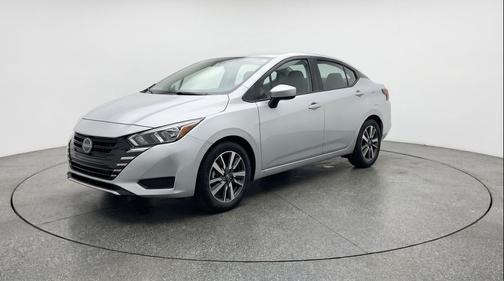 Brilliant Silver Metallic 2025 Nissan Versa 1.6 SV