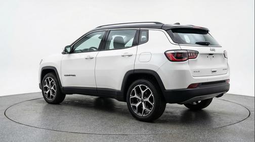 Bright White Clearcoat 2025 Jeep Compass Limited