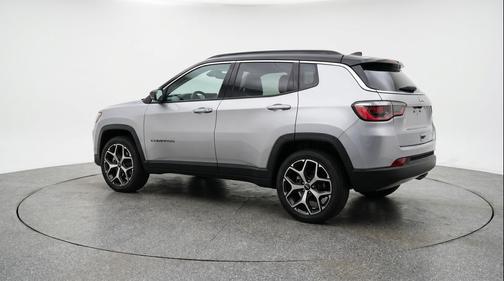 Silver Zynith Metallic Clearcoat 2025 Jeep Compass Limited