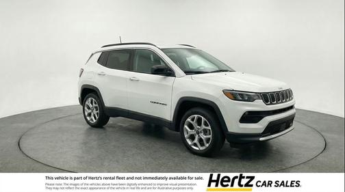 Bright White Clearcoat 2025 Jeep Compass Latitude