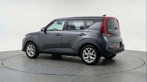 Gravity Gray 2025 Kia Soul LX