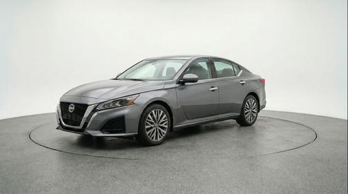 Gun Metallic 2025 Nissan Altima SV FWD