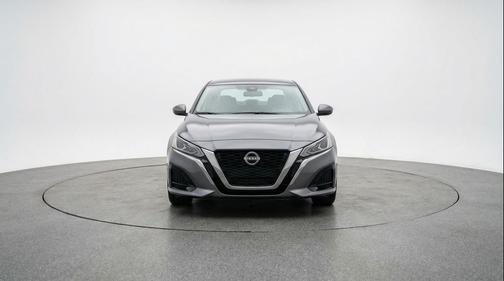 Gun Metallic 2025 Nissan Altima SV FWD