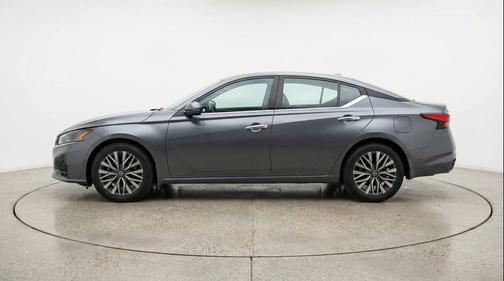 Gun Metallic 2025 Nissan Altima SV FWD