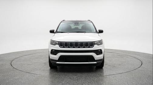 Bright White Clearcoat 2025 Jeep Compass Limited