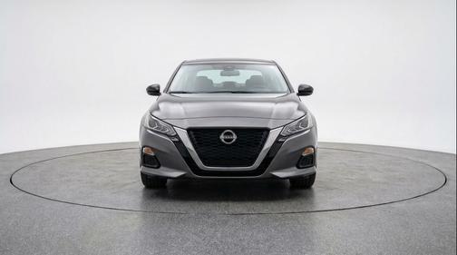 Gun Metallic 2025 Nissan Altima SV FWD