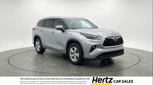 Celestial Silver Metallic 2025 Toyota Highlander LE