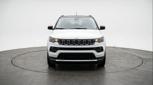 Bright White Clearcoat 2025 Jeep Compass Limited