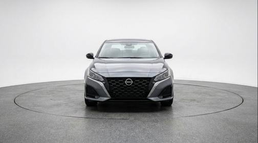 Gun Metallic 2025 Nissan Altima SV FWD