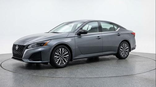 Gun Metallic 2025 Nissan Altima SV FWD