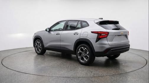 Sterling Gray Metallic 2025 Chevrolet Trax LT