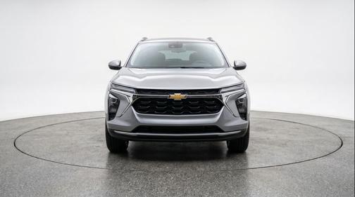 Sterling Gray Metallic 2025 Chevrolet Trax LT
