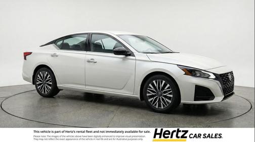 Glacier White 2025 Nissan Altima SV FWD