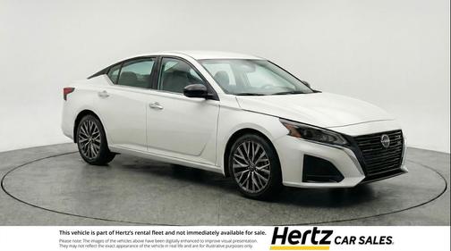 Glacier White 2025 Nissan Altima SV FWD