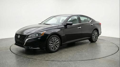 Super Black 2025 Nissan Altima SV FWD
