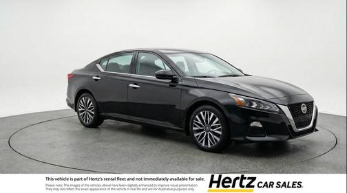 Super Black 2025 Nissan Altima SV FWD