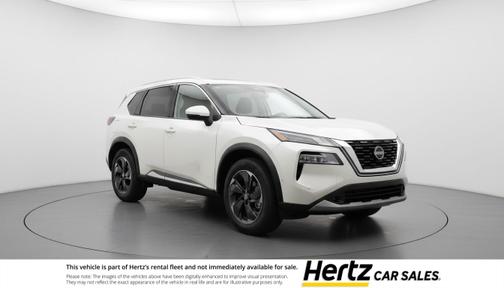 Everest White Pearl Tricoat 2025 Nissan Rogue SV