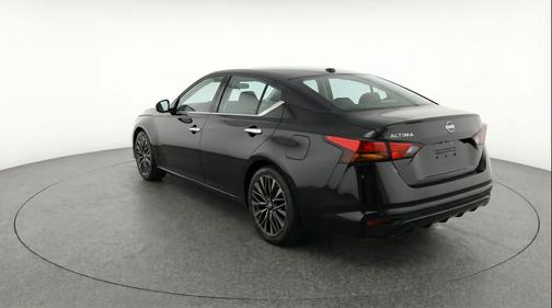 Super Black 2025 Nissan Altima SV FWD