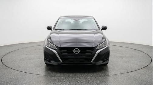 Super Black 2025 Nissan Altima SV FWD