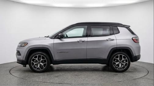 Silver Zynith Metallic Clearcoat 2025 Jeep Compass Limited