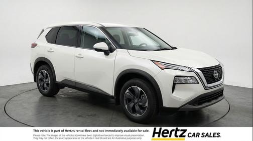 Everest White Pearl Tricoat 2025 Nissan Rogue SV