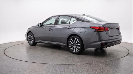 Gun Metallic 2025 Nissan Altima SV FWD