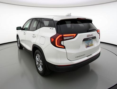 Summit White 2024 GMC Terrain SLE