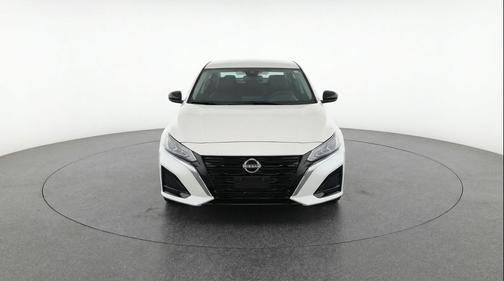 Glacier White 2025 Nissan Altima SV FWD