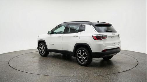 Bright White Clearcoat 2025 Jeep Compass Trailhawk