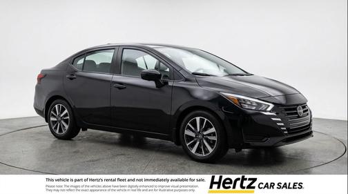 Super Black 2025 Nissan Versa 1.6 SV